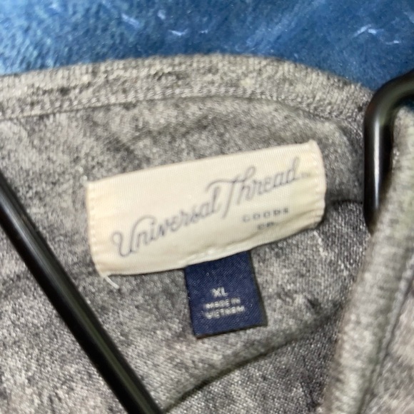 Gray jumper - Picture 3 of 3